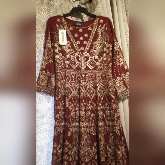 Red top - Picture 3 of 3